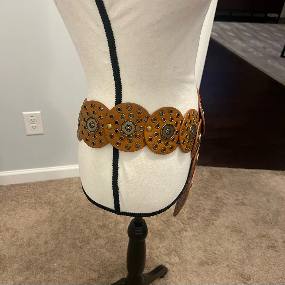 Concho Grommet Disc Belt Vince Camuto. NWOT